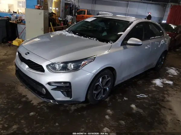 3KPF24AD4ME273355 2021 KIA FORTE - Image 2