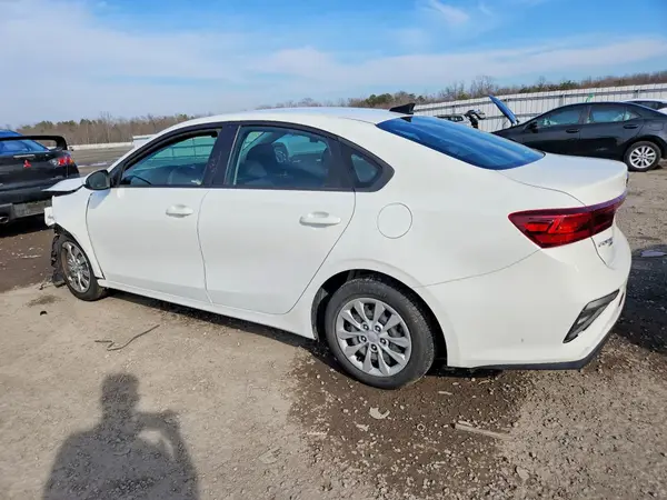 3KPF24AD4ME276241 2021 KIA FORTE - Image 2