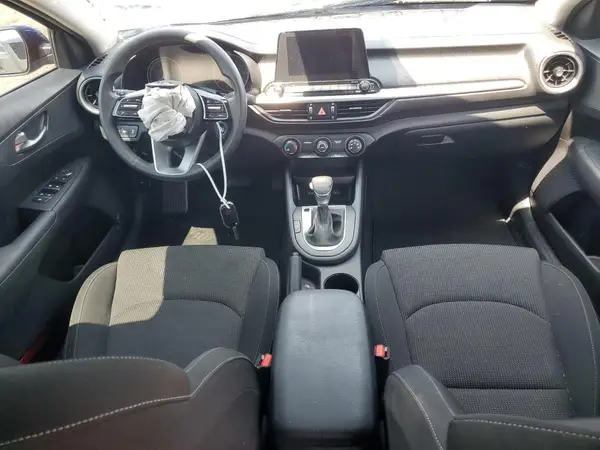 3KPF24AD4ME279026 2021 KIA FORTE - Image 8