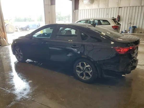 3KPF24AD4ME279303 2021 KIA FORTE - Image 2