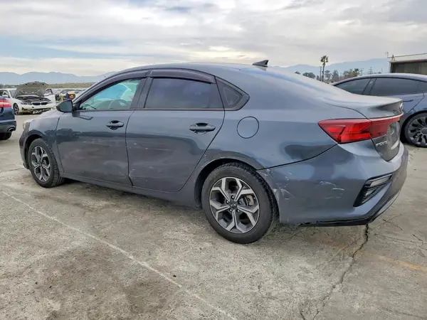 3KPF24AD4ME279365 2021 KIA FORTE - Image 2