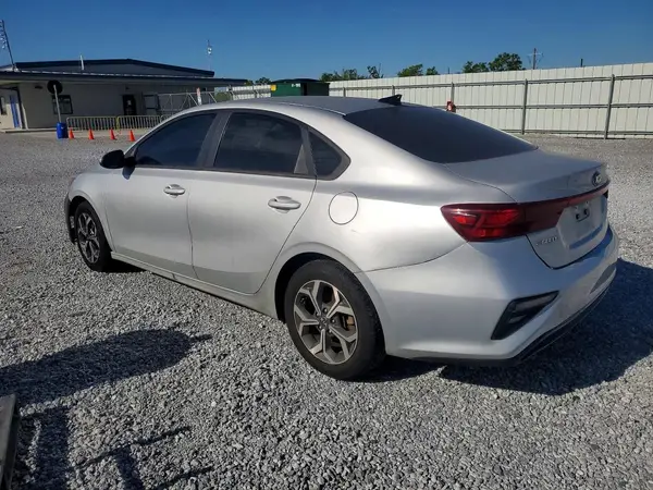 3KPF24AD4ME280256 2021 KIA FORTE - Image 2
