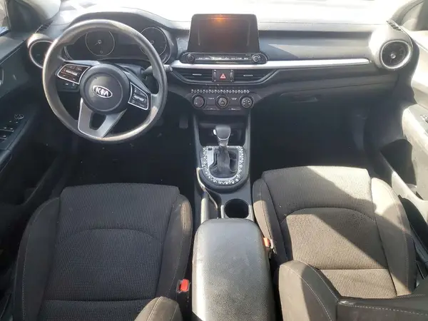 3KPF24AD4ME280256 2021 KIA FORTE - Image 8