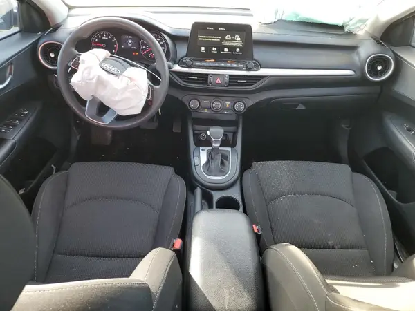 3KPF24AD4ME282489 2021 KIA FORTE - Image 8