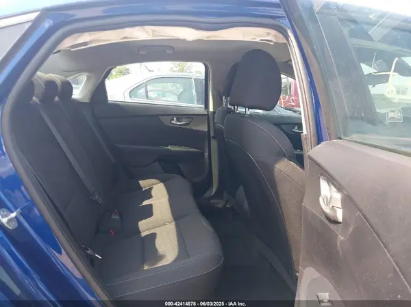 3KPF24AD4ME283299 2021 KIA FORTE - Image 8
