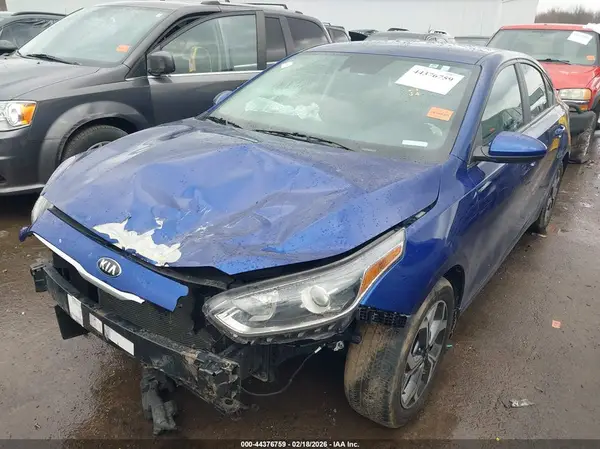 3KPF24AD4ME283898 2021 KIA FORTE - Image 2