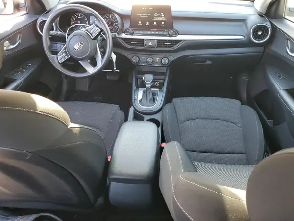3KPF24AD4ME284548 2021 KIA FORTE - Image 8