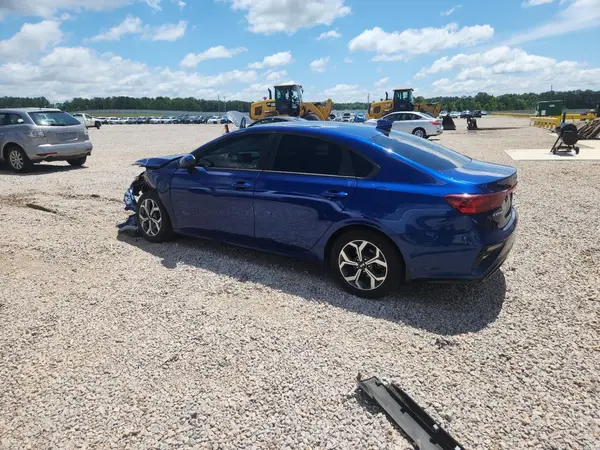 3KPF24AD4ME284999 2021 KIA FORTE - Image 2