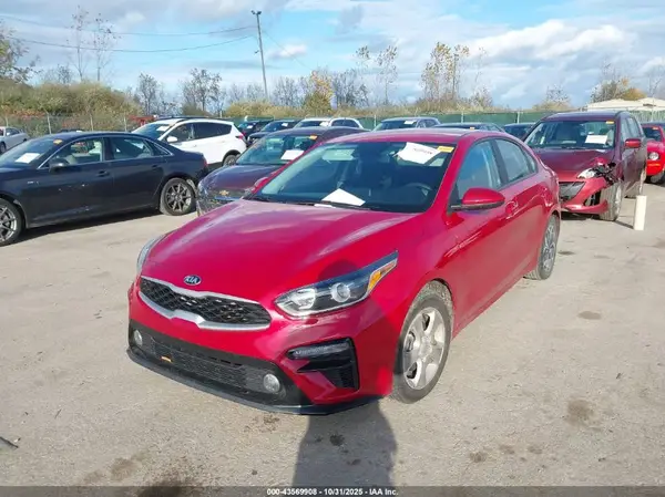3KPF24AD4ME287949 2021 KIA FORTE - Image 2