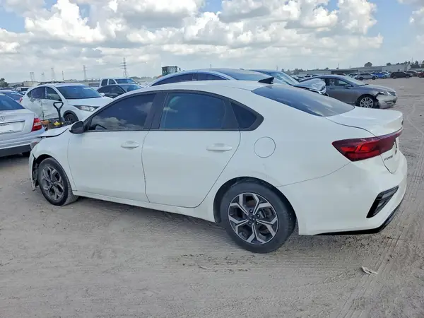 3KPF24AD4ME288244 2021 KIA FORTE - Image 2