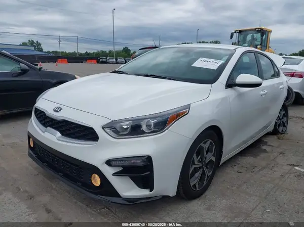3KPF24AD4ME288812 2021 KIA FORTE - Image 2
