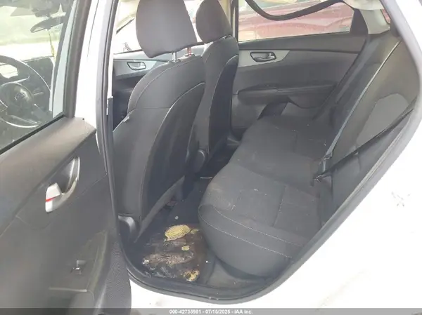 3KPF24AD4ME290060 2021 KIA FORTE - Image 8