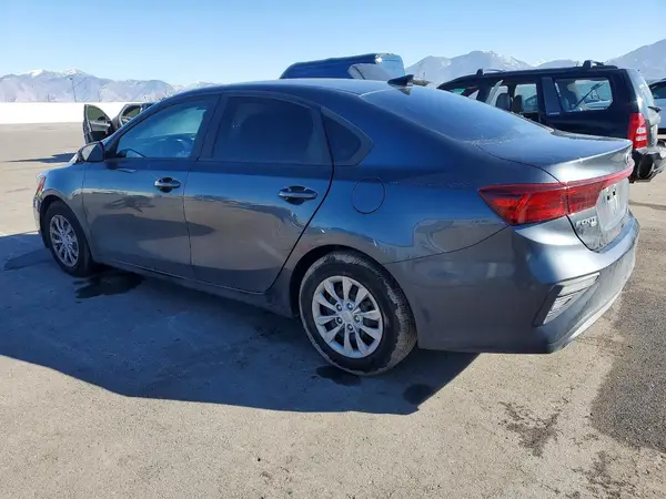 3KPF24AD4ME290575 2021 KIA FORTE - Image 2