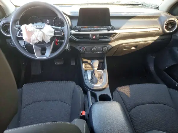 3KPF24AD4ME290575 2021 KIA FORTE - Image 8