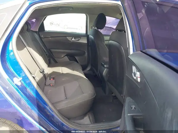 3KPF24AD4ME291791 2021 KIA FORTE - Image 8