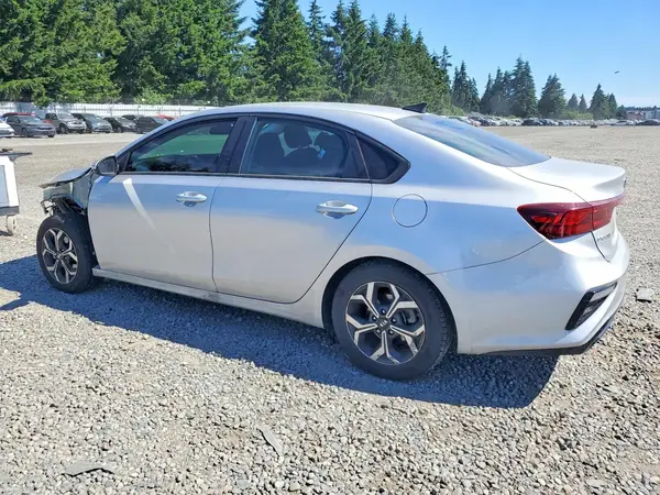 3KPF24AD4ME295629 2021 KIA FORTE - Image 2