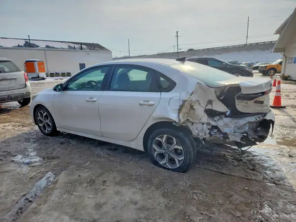 3KPF24AD4ME295954 2021 KIA FORTE - Image 2