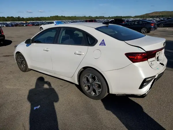 3KPF24AD4ME299423 2021 KIA FORTE - Image 2