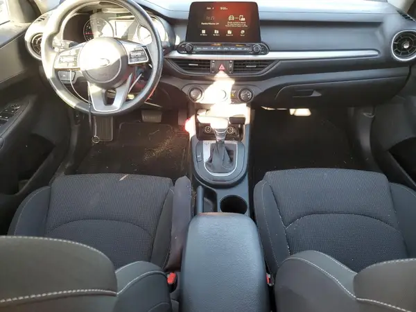 3KPF24AD4ME299423 2021 KIA FORTE - Image 8