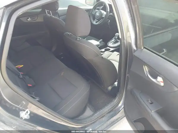 3KPF24AD4ME300229 2021 KIA FORTE - Image 8