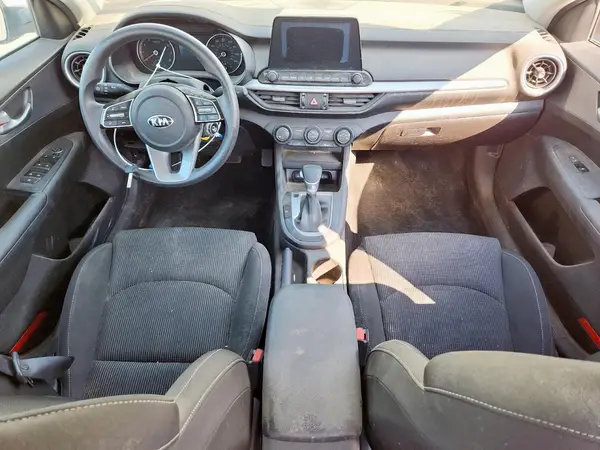 3KPF24AD4ME302272 2021 KIA FORTE - Image 8