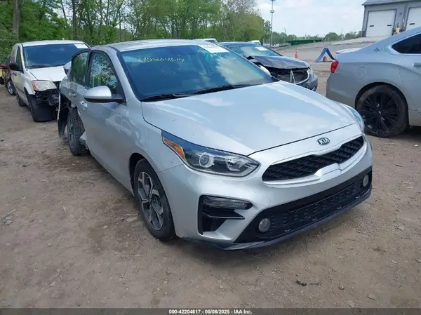 3KPF24AD4ME302515 2021 KIA FORTE - Image 1