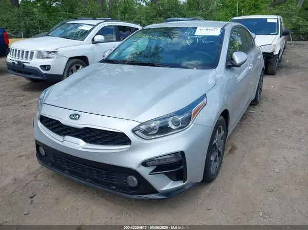 3KPF24AD4ME302515 2021 KIA FORTE - Image 2