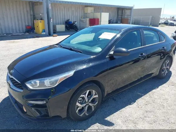 3KPF24AD4ME303731 2021 KIA FORTE - Image 2