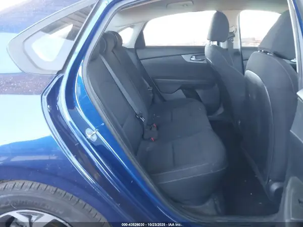 3KPF24AD4ME304832 2021 KIA FORTE - Image 8