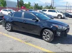 3KPF24AD4ME305575 2021 KIA FORTE