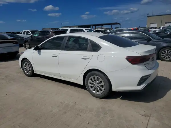 3KPF24AD4ME311392 2021 KIA FORTE - Image 2
