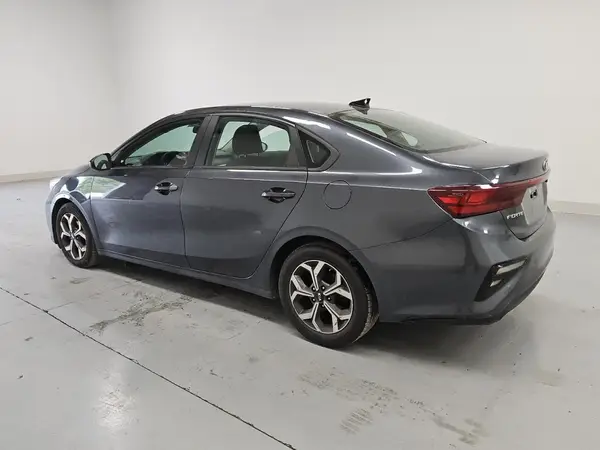 3KPF24AD4ME312266 2021 KIA FORTE - Image 2