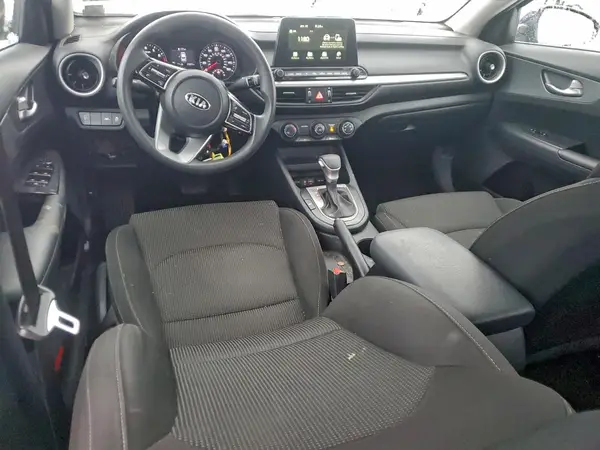 3KPF24AD4ME313577 2021 KIA FORTE - Image 8