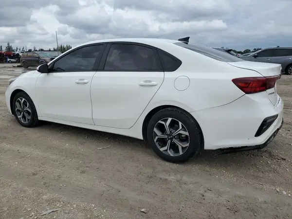 3KPF24AD4ME315538 2021 KIA FORTE - Image 2