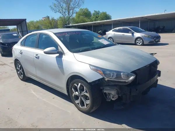 3KPF24AD4ME317113 2021 KIA FORTE - Image 1