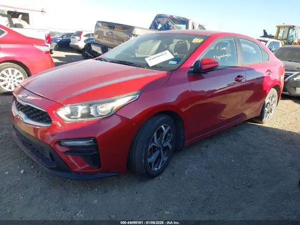 3KPF24AD4ME317256 2021 KIA FORTE - Image 2