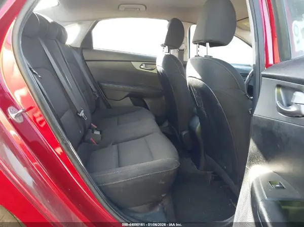3KPF24AD4ME317256 2021 KIA FORTE - Image 8