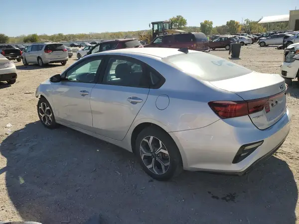3KPF24AD4ME317922 2021 KIA FORTE - Image 2