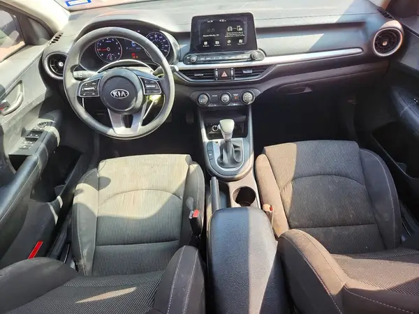 3KPF24AD4ME318553 2021 KIA FORTE - Image 8