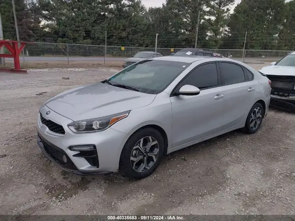 3KPF24AD4ME319654 2021 KIA FORTE - Image 2