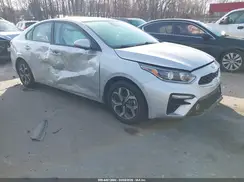 3KPF24AD4ME321260 2021 KIA FORTE