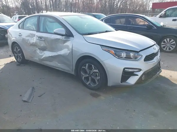 3KPF24AD4ME321260 2021 KIA FORTE - Image 1