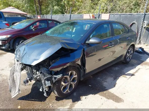3KPF24AD4ME324885 2021 KIA FORTE - Image 2