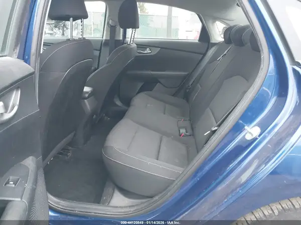 3KPF24AD4ME325938 2021 KIA FORTE - Image 8