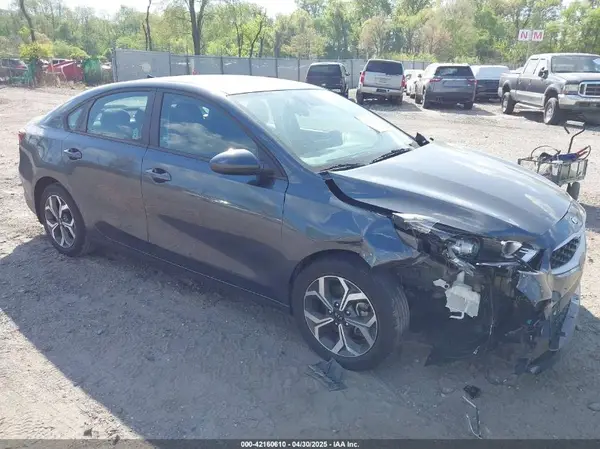 3KPF24AD4ME326202 2021 KIA FORTE - Image 1