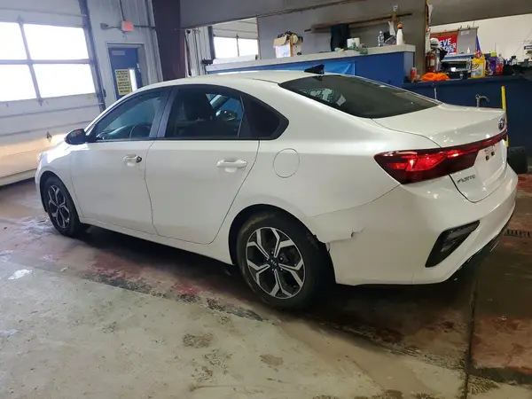 3KPF24AD4ME326538 2021 KIA FORTE - Image 2