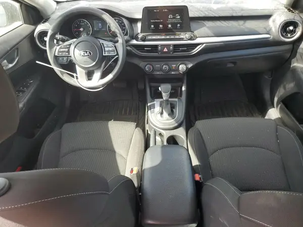 3KPF24AD4ME327110 2021 KIA FORTE - Image 8