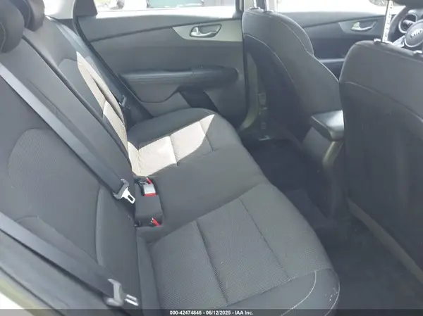 3KPF24AD4ME331948 2021 KIA FORTE - Image 8