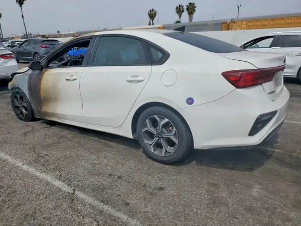 3KPF24AD4ME334249 2021 KIA FORTE - Image 2