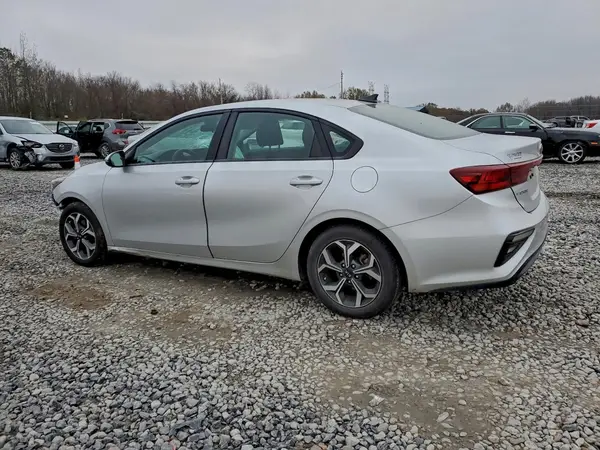 3KPF24AD4ME335160 2021 KIA FORTE - Image 2
